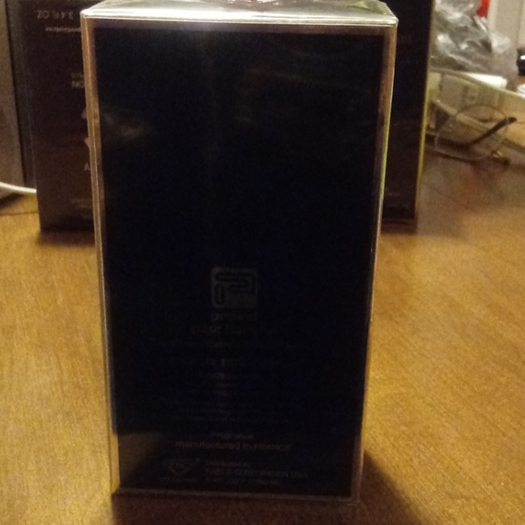 Perfume - Picture 2 of 4